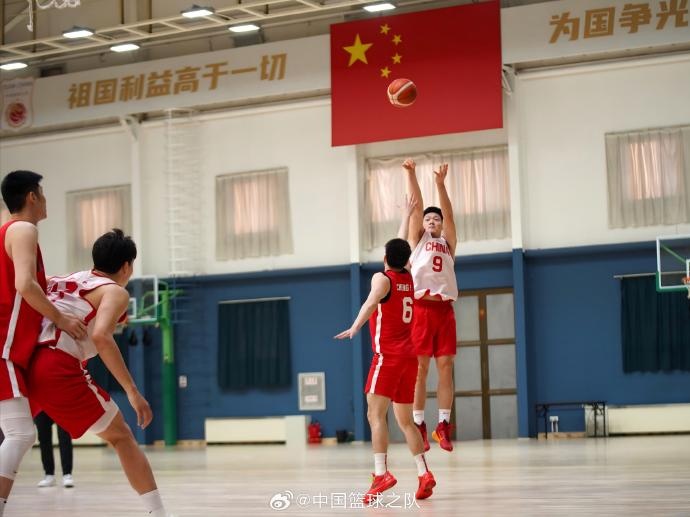  對抗訓練繼續！中國男籃最新訓練圖集新鮮出爐