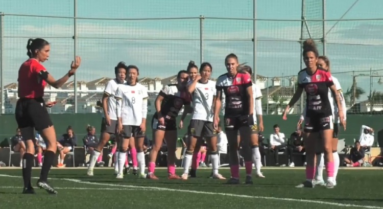  唐佳麗梅開(kāi)二度、邵子欽破門(mén)，中國女足3-2擊敗Alhama俱樂(lè )部女足
