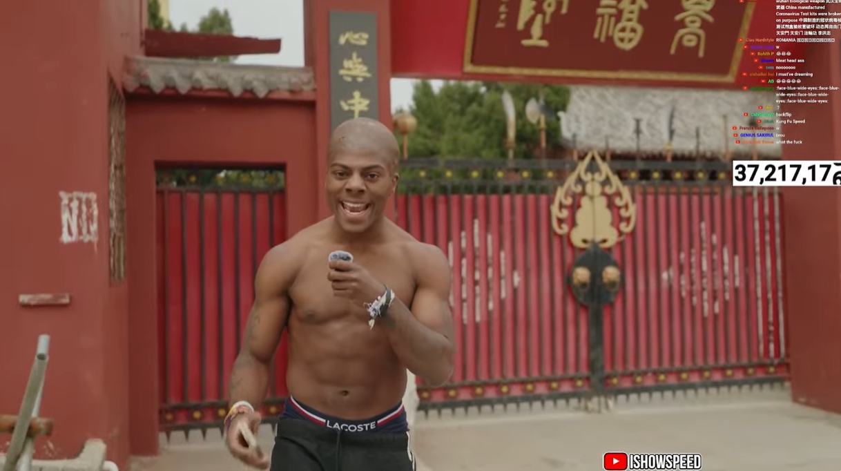  光頭造型！Speed中國行來(lái)到鄭州少林寺，上香拜佛學(xué)功夫