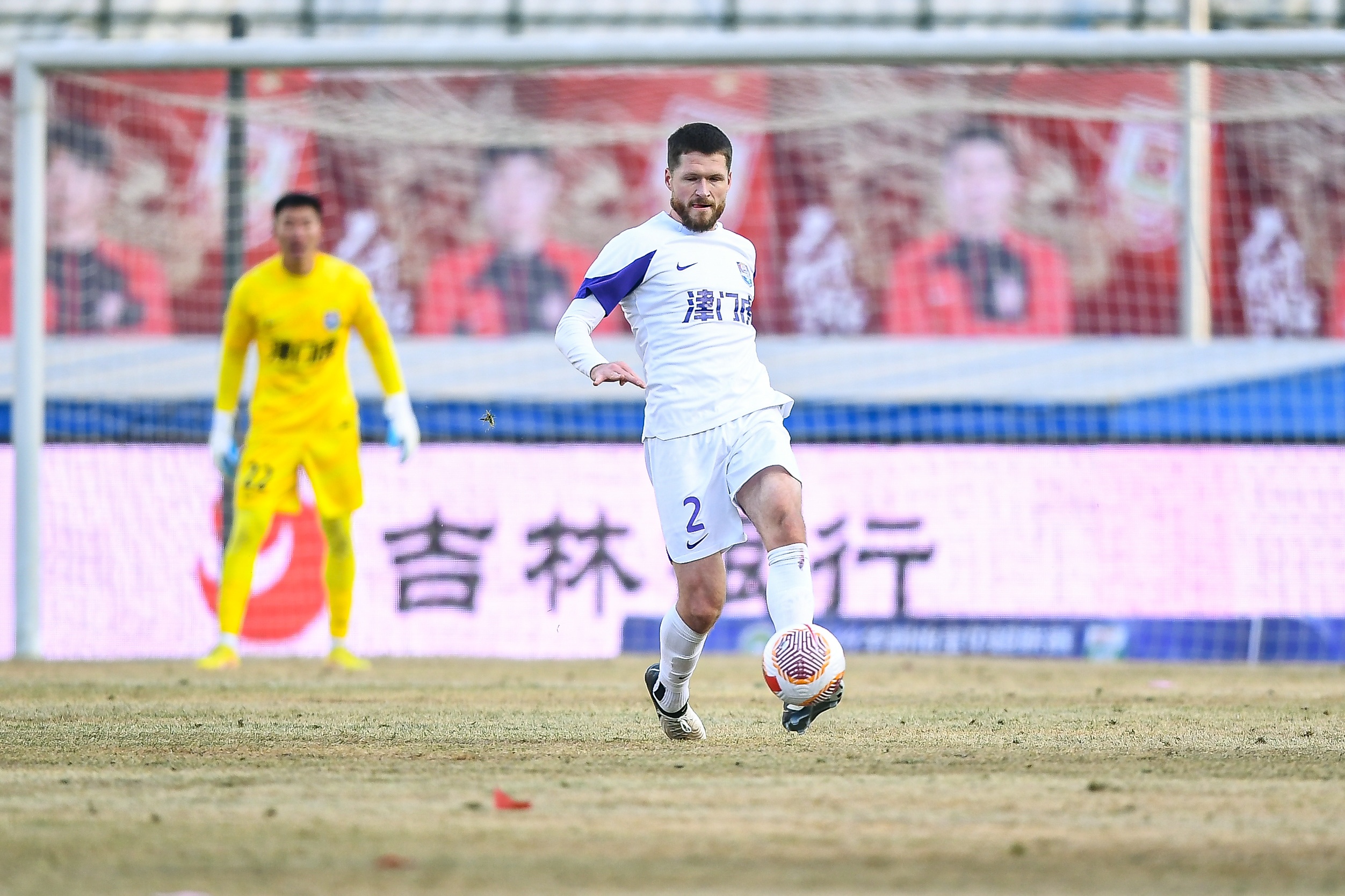 津門(mén)虎舊將亞冠對決格蘭特勝出，津媒：他離開(kāi)津門(mén)虎因存傷病隱患