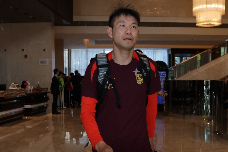  媒體人：如果李源一沒(méi)傷沒(méi)病，他落選名單在邏輯上講不出合理性