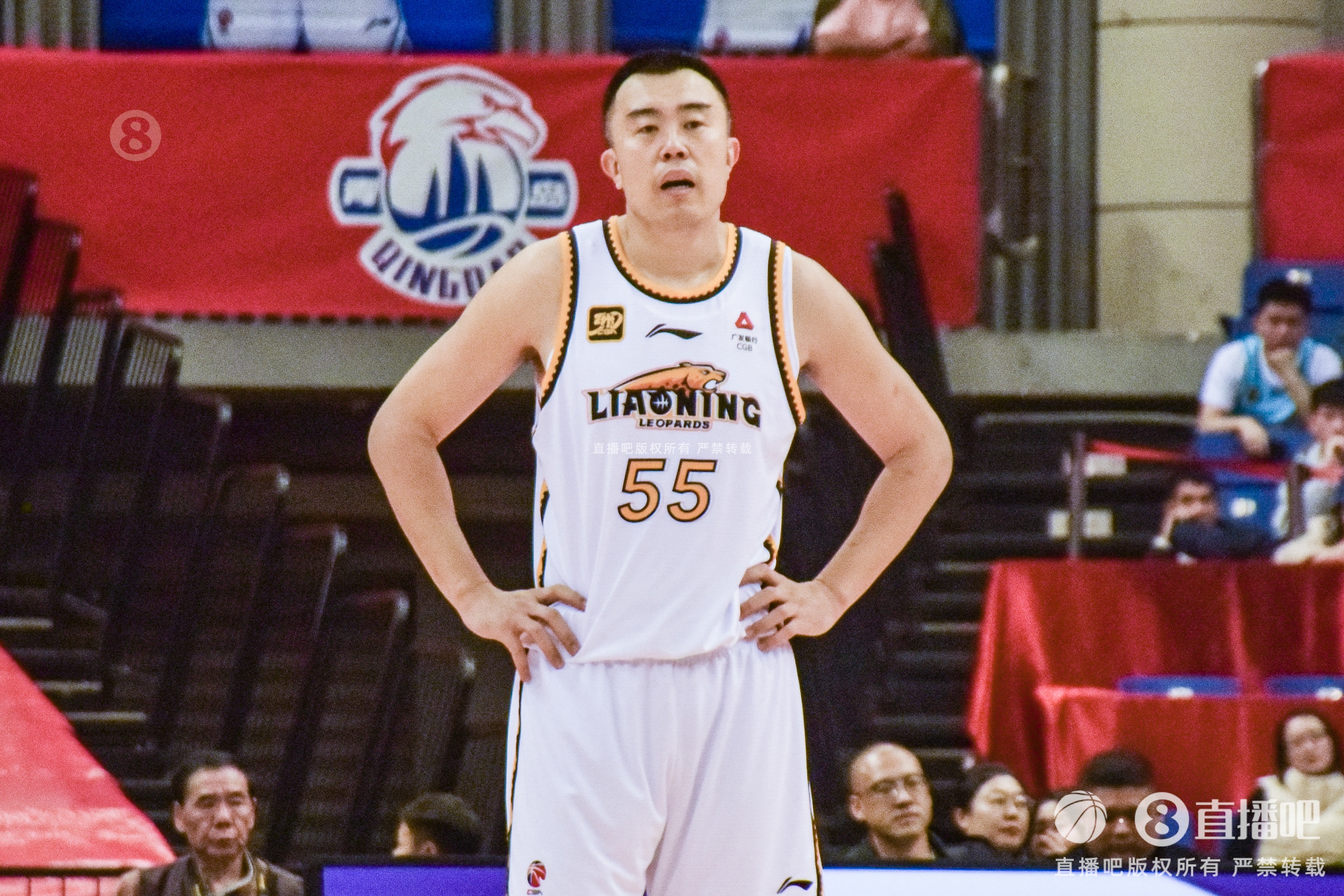  老將盡力了！韓德君5中4高效拿下14分6籃板
