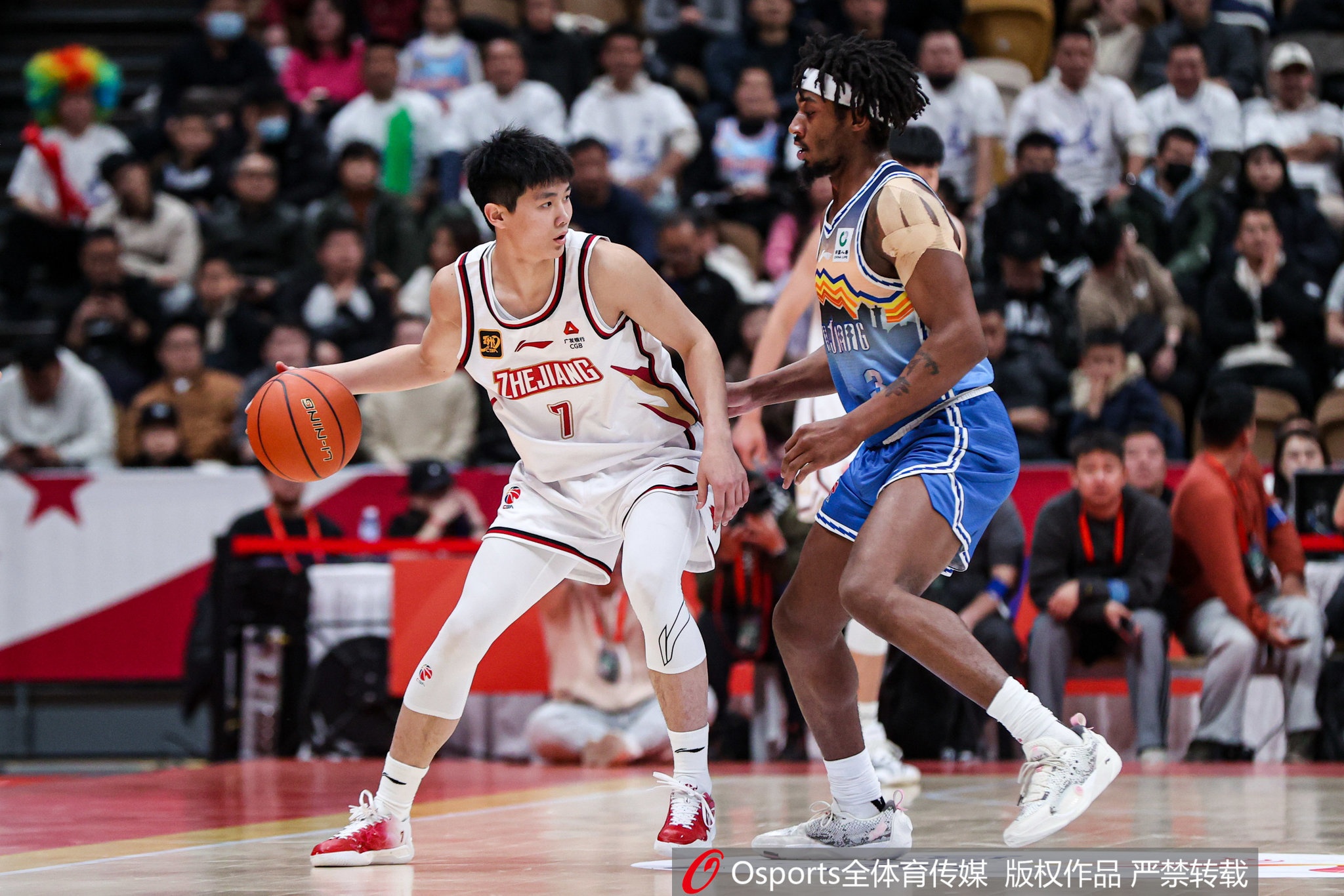  未來(lái)可期！17歲小將李?lèi)傊?中2拿5分1板1斷 單斷外援&壓哨三分