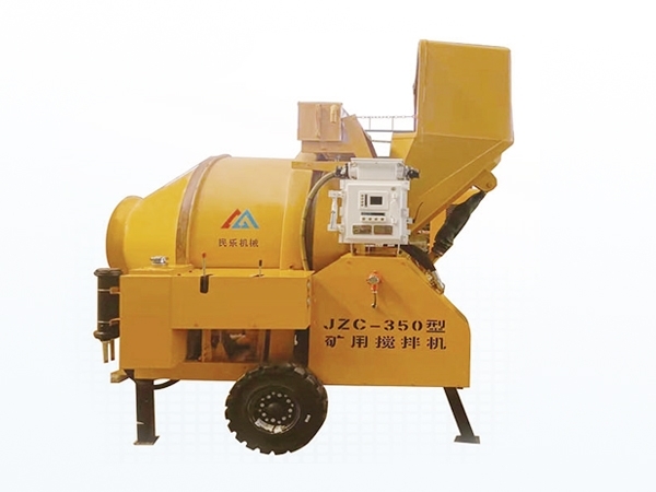 礦用濕噴臺(tái)車(chē)，礦用混凝土泵，礦用攪拌機(jī)發(fā)貨